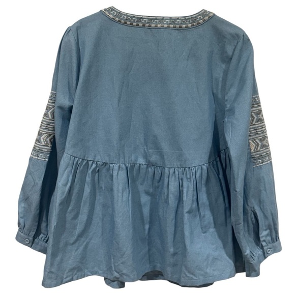 NWOT Andree by Unit Baby Blue Aztec Embroidered Babydoll Peasant Blouse Size S/M - Picture 5 of 10
